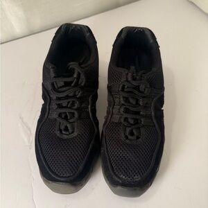 Bloch Dance Women's Canvas Boost Split Sole Dance Sneaker, Black, 7.5